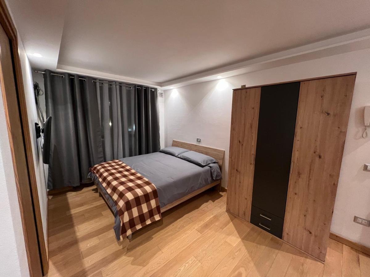 Elegante E Moderno Monolocale Apartment Oga Ngoại thất bức ảnh